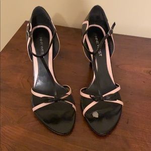 Vintage strappy pumps